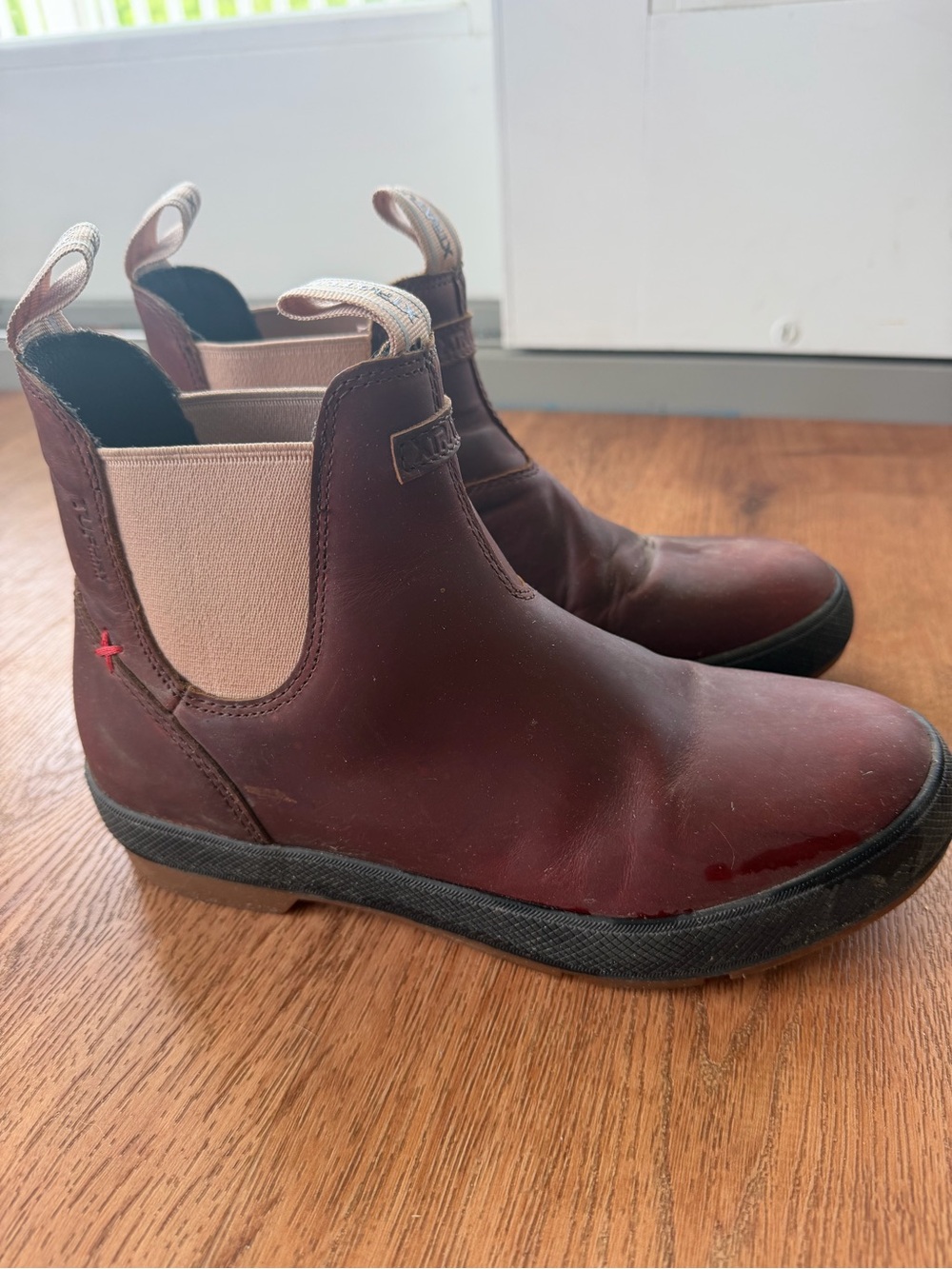 Xtratuf Women’s Chelsea Burgundy Rain Boot